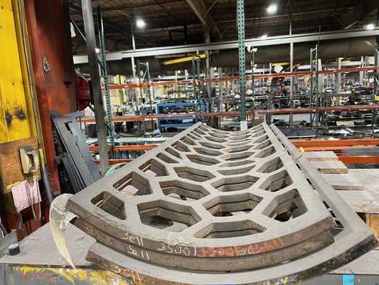 35001-166U Morbark 3200 Wood Hog Used Grate, 5" HEX, 3/4" thick AR-400