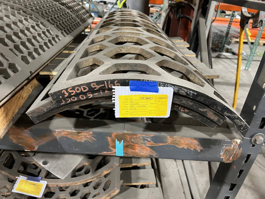 35005-166U - Morbark 3200 Wood Hog 5” HEX, Closed End, Grate.  ¾” AR-450.  USED