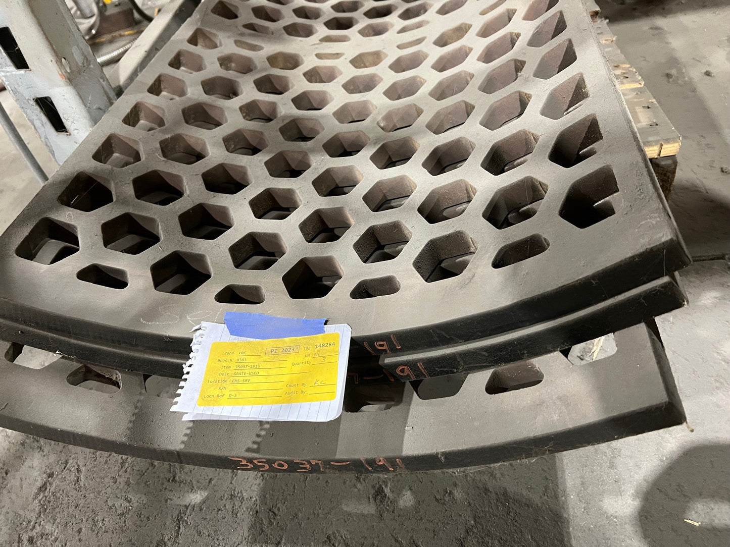 35037-191U - Used Morbark 3800XL Wood Hog Grate with 2" HEX, 1" thick AR-450